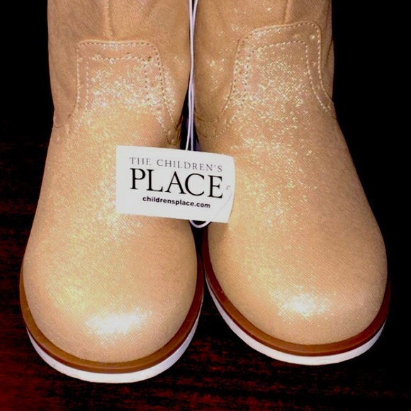 Children's Place Winter Boots & Fashion Gold Glistening Fleece lined NWT sz 2 - Picture 6 of 16